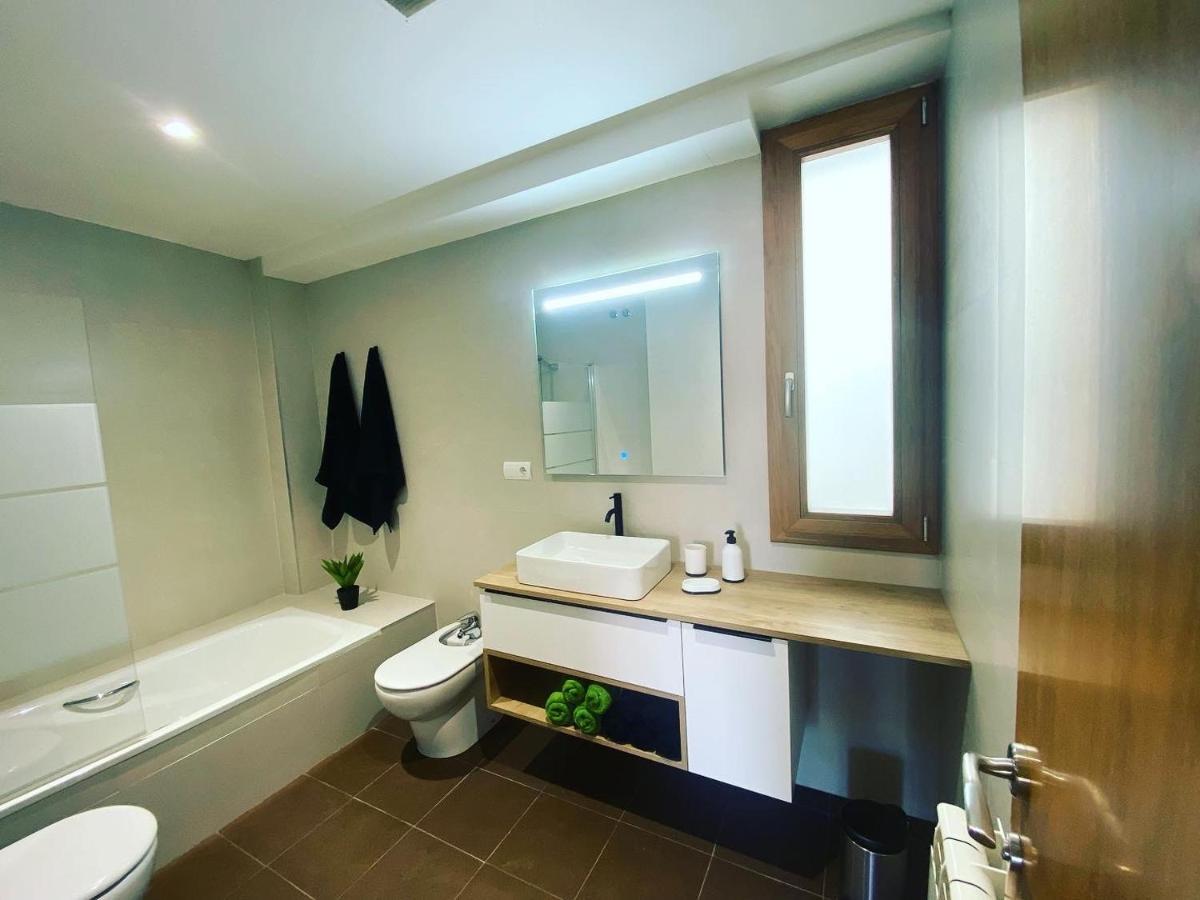 Voila Catedral Apartment Tudela Bagian luar foto